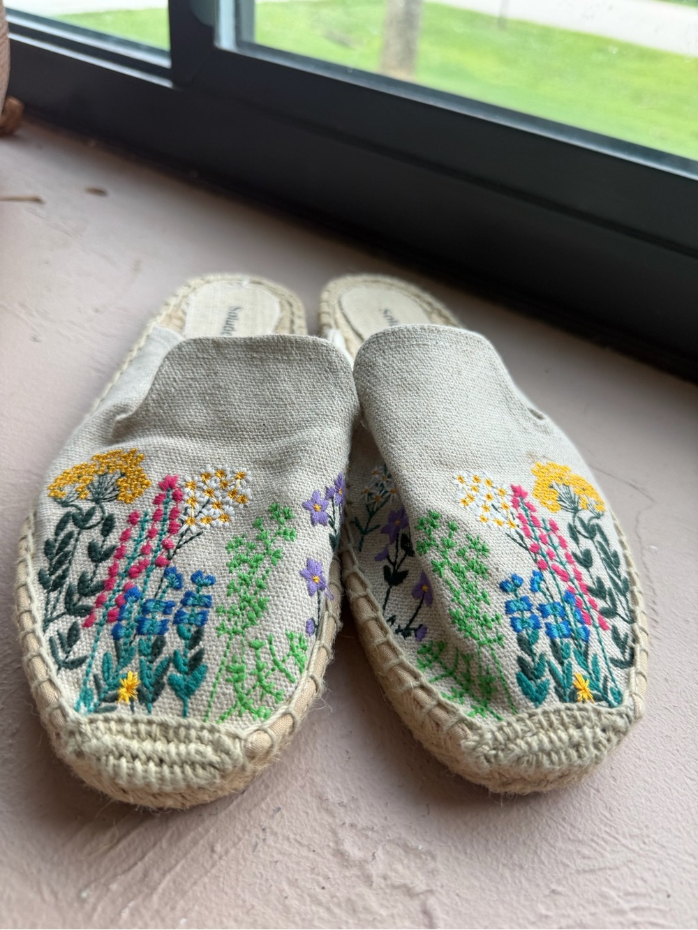 Soludos Women's Smoking Mule Espadrille in the "Lavender Fields" Size 8